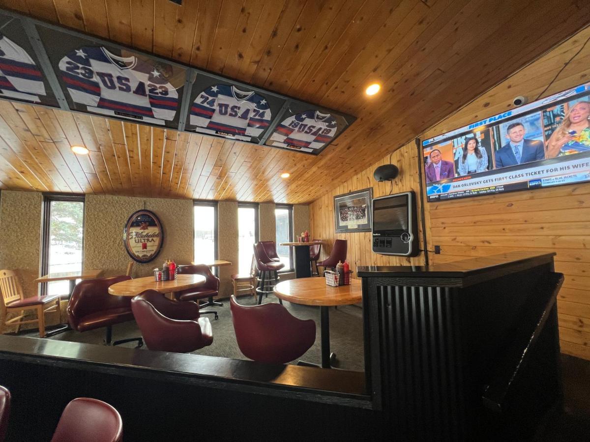 The Patch Lodge Warroad Extérieur photo